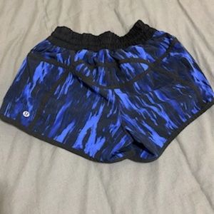 Lululemon tracker shorts size 4